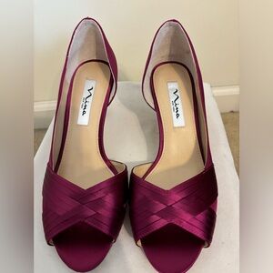 Nina Contesa Wine Satin Peep-Toe D’Orsay Mid-Heel Dressy Pump Women’s Sz…